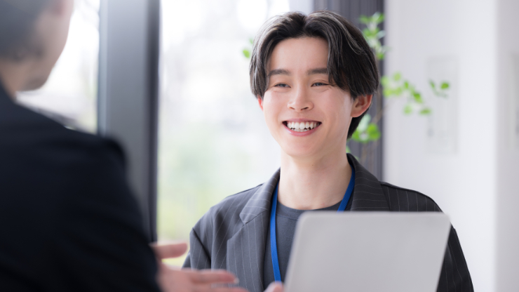 PREP法とSTAR法の構成と使い分けを示すイメージ図
