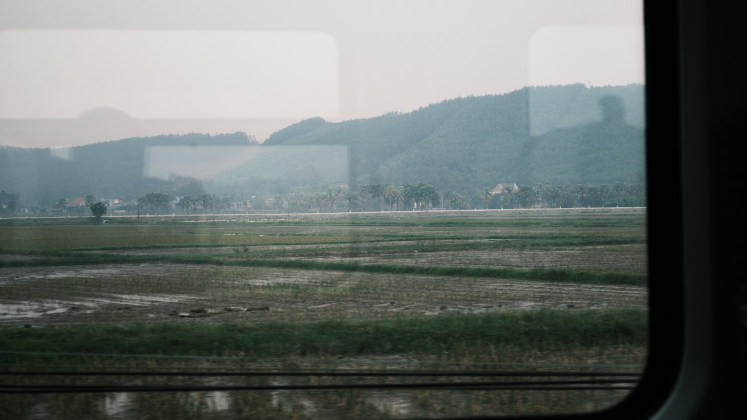 出張の精算はどう進むか｜立替と締めのイメージ写真