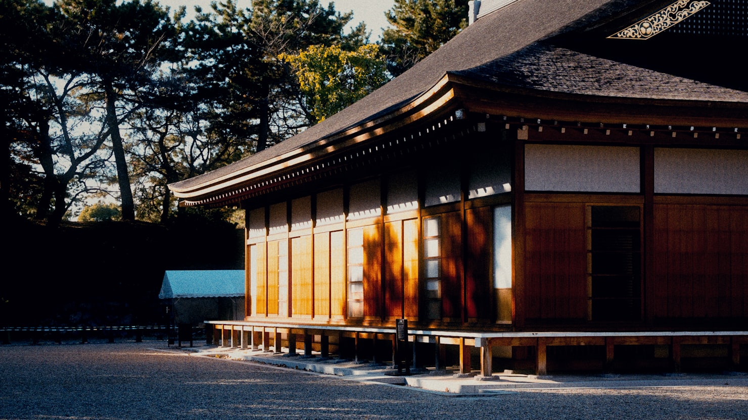 島根のエンジニア転職と出社頻度の決め方を解説のイメージ写真