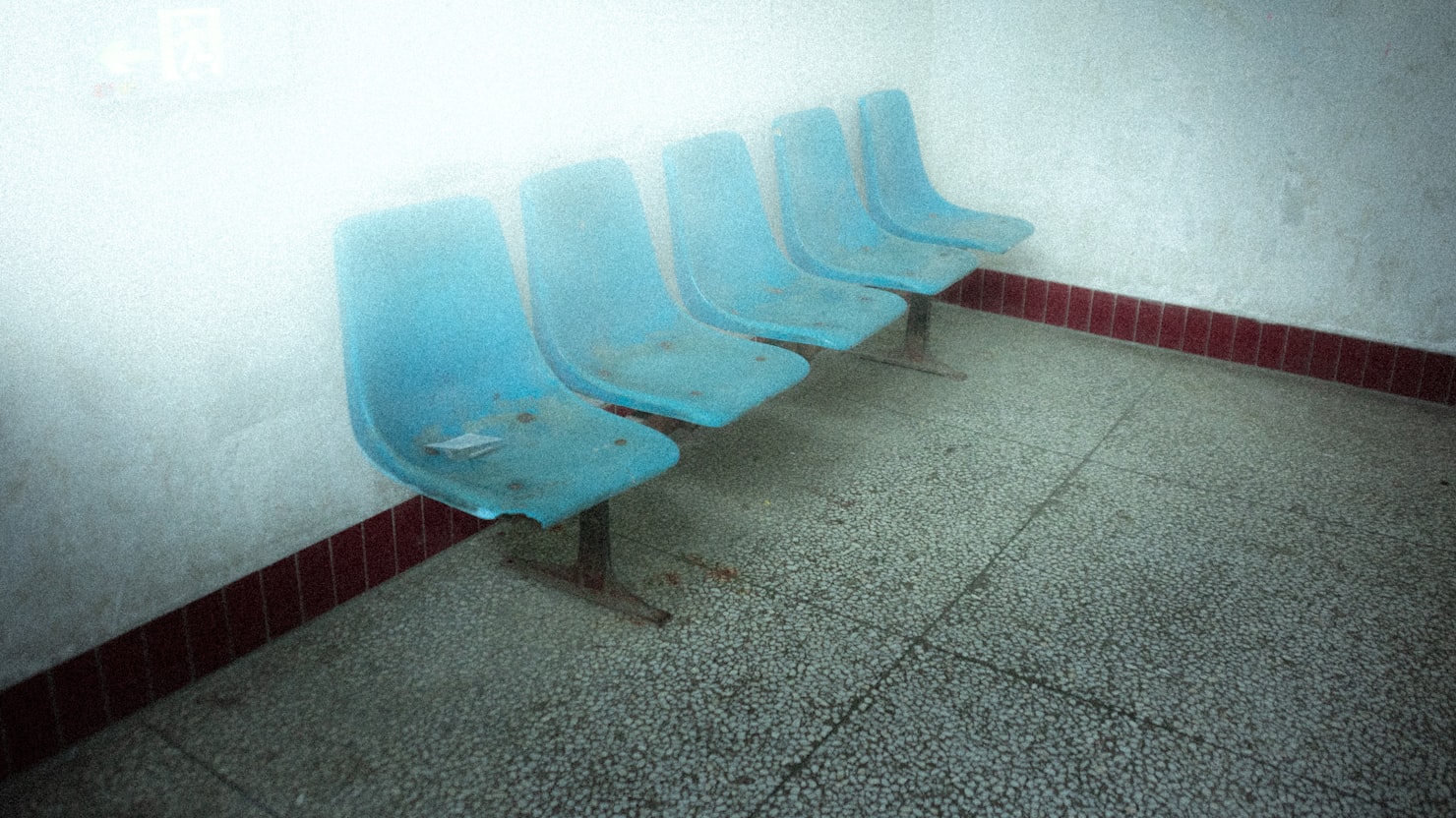 キャンセル待ちがある求人｜空きを誰に回すのかのイメージ写真