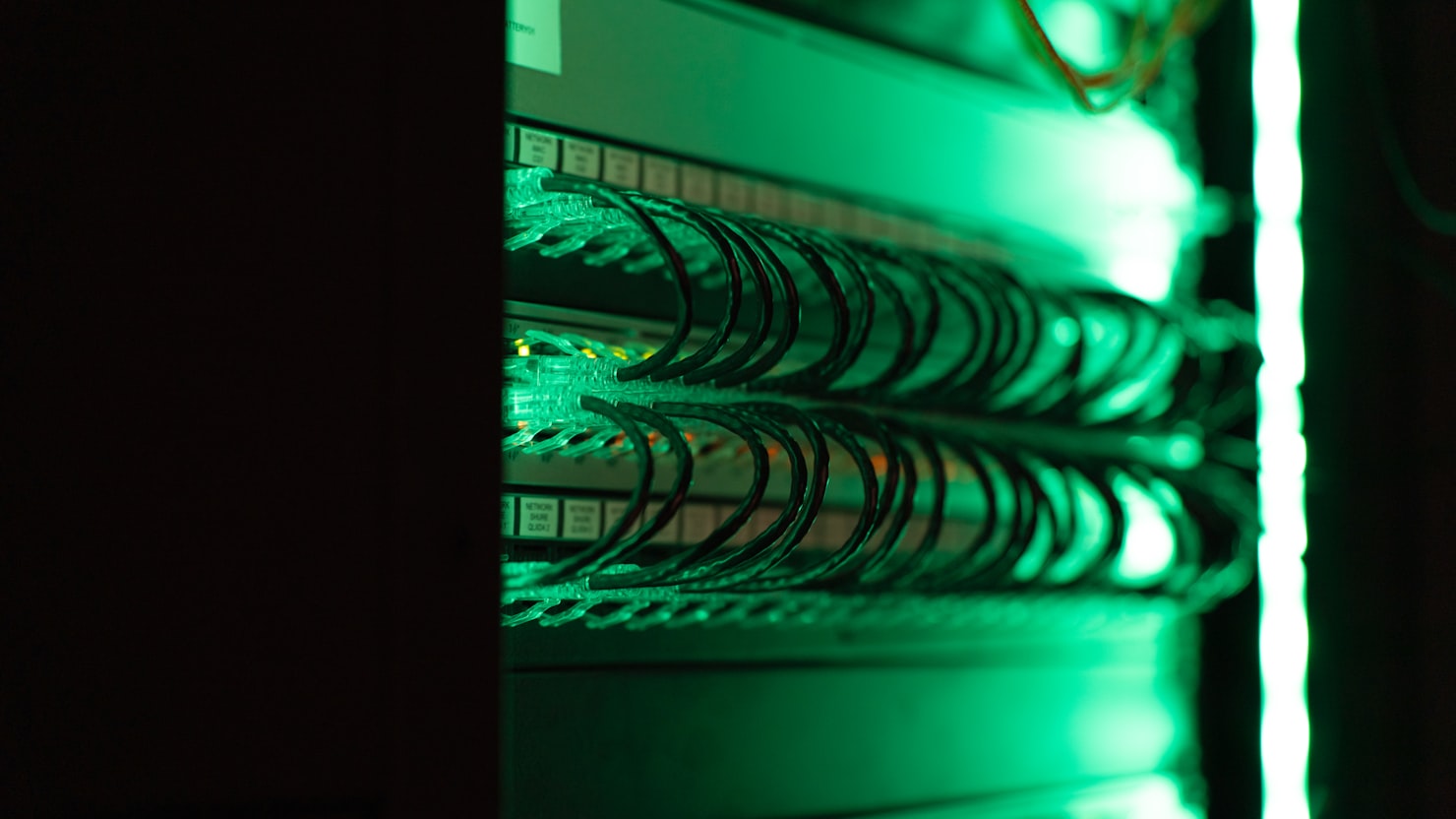 LAMP環境の転職で語れる切り離しの判断とは？のイメージ写真