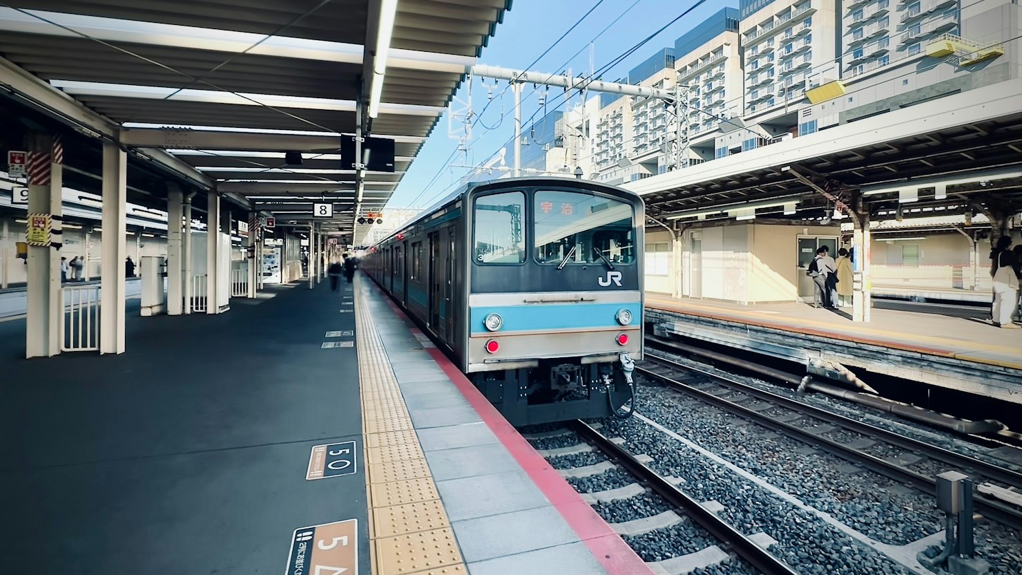 年収に通勤手当は入る?転職で伝える年収には含めないのイメージ写真