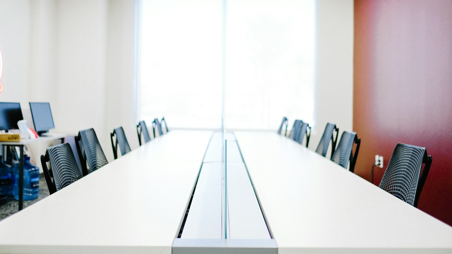 退職交渉の完了とは｜会社の承認か14日の経過で退職になるのイメージ写真