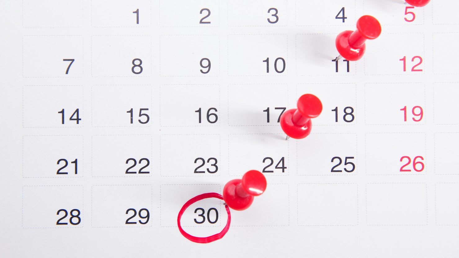 退職日はいつがいい?月末なら退職月も健康保険と厚生年金に加入のイメージ写真