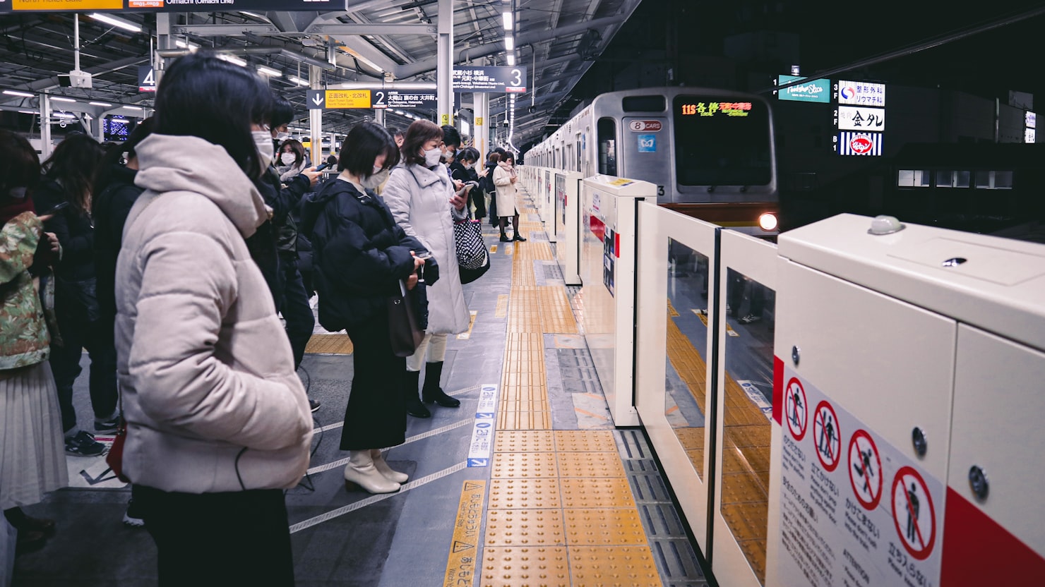 Webサービス転職は公開後の改善まで受け持つか｜求人票のイメージ写真